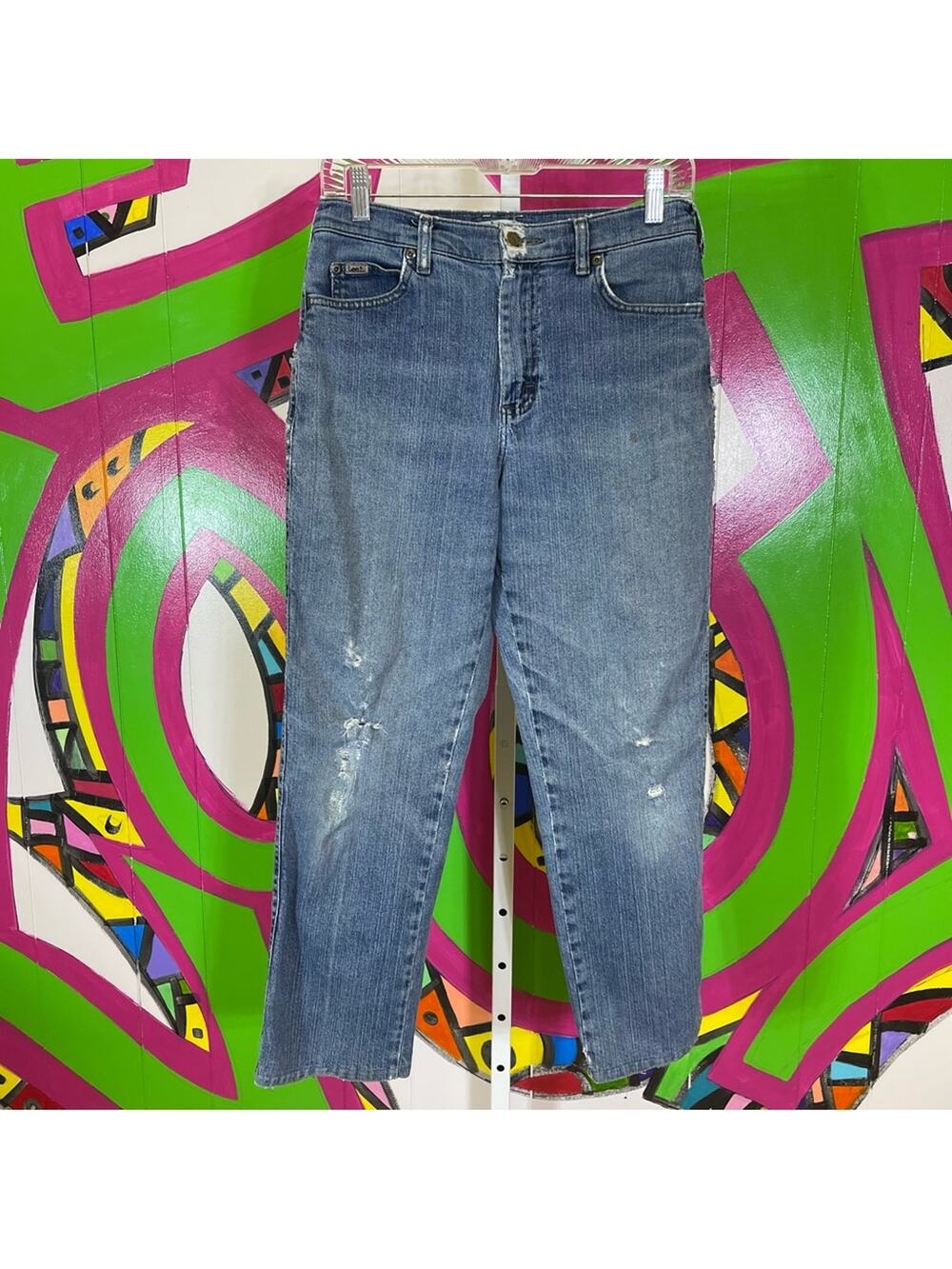 Vintage Distressed Lee Jeans. Size 6Short. Hemmed. Excellent Distressed cond!